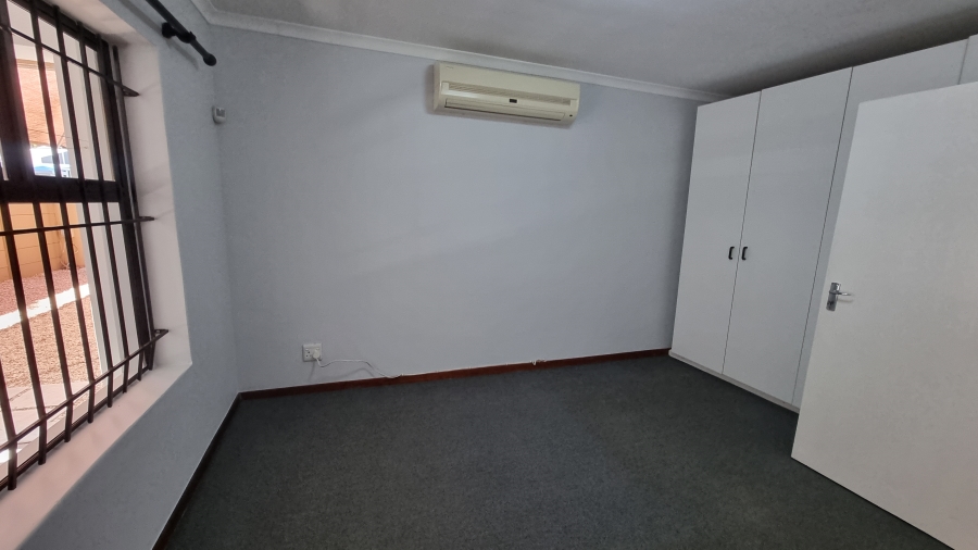 6 Bedroom Property for Sale in Lochnerhof Western Cape